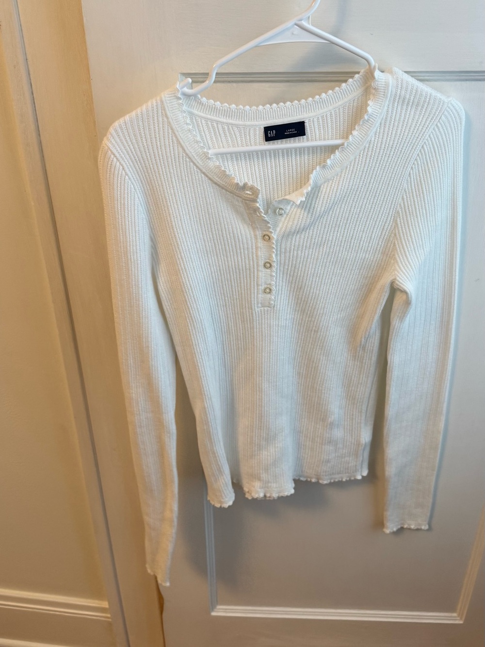 GAP White Ribbed Henley with Lettuce-Edge Trim